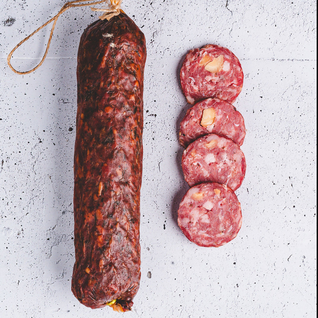 Wildschwein Salami mit Haselnuss