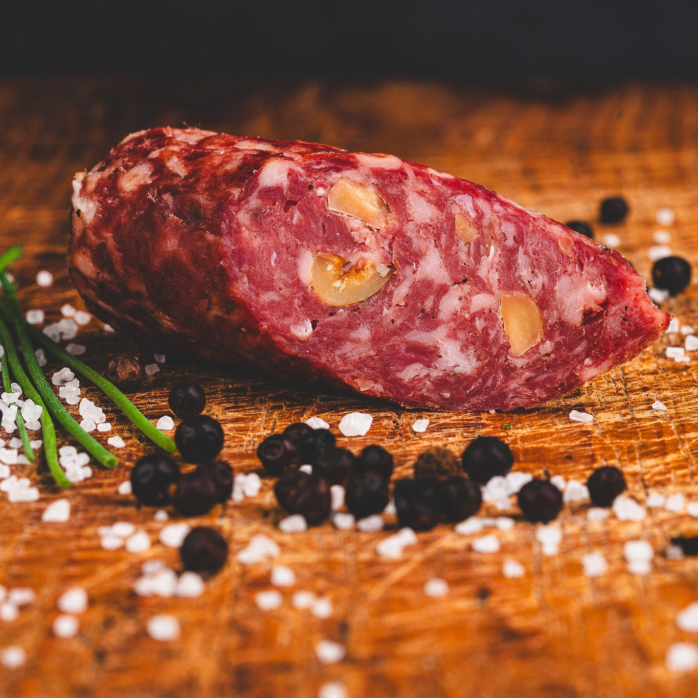 Wildschwein Salami mit Haselnuss
